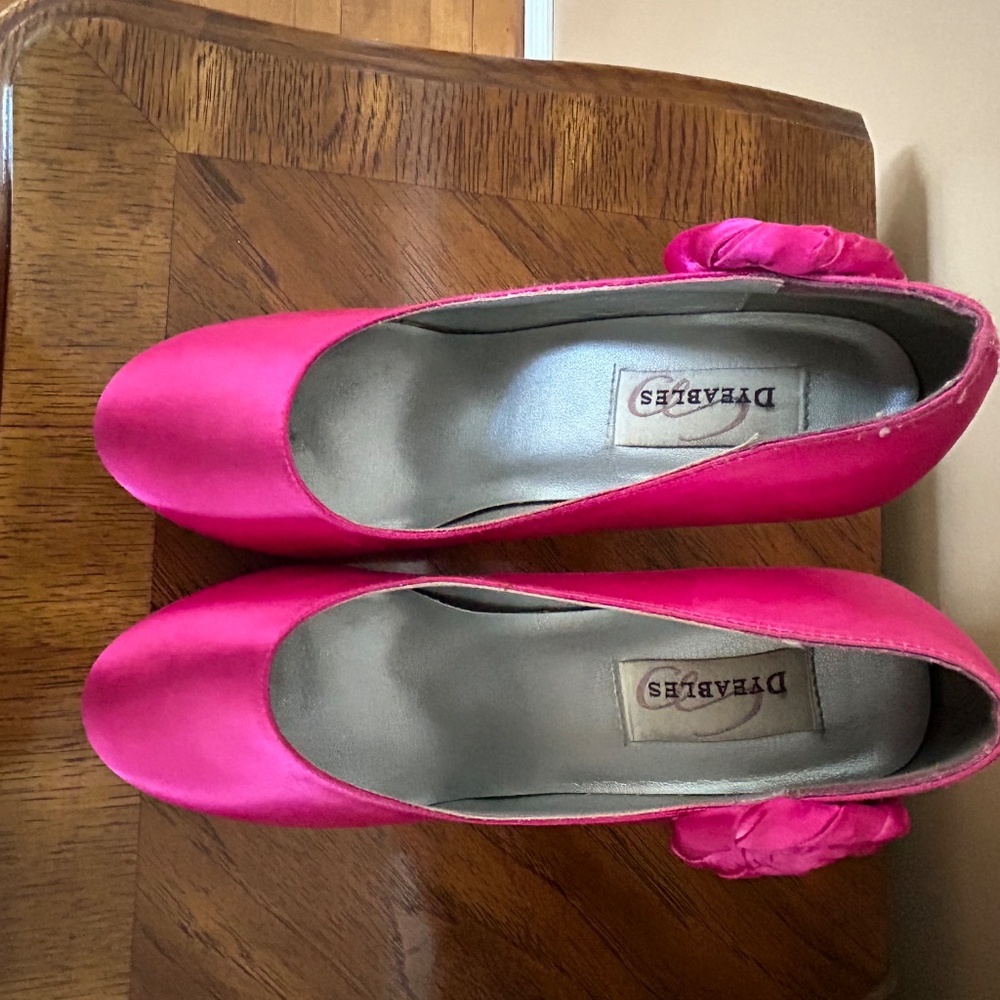 Shoes - Picture 4 of 5